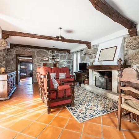 Casa Do Souto - Com Piscina By House And People Vieira do Minho