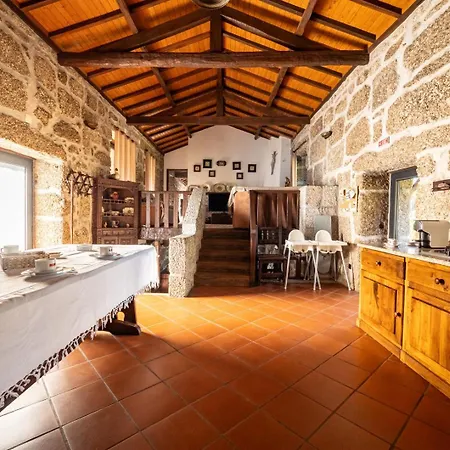 Casa Do Souto - Com Piscina By House And People Feriehus Vieira do Minho