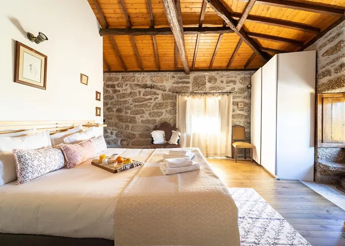 Casa Do Souto - Com Piscina By House And People Дом отдыха *