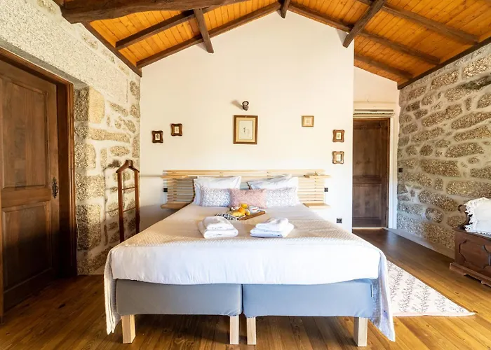 Casa Do Souto - Com Piscina By House And People Semesterbostad Vieira do Minho