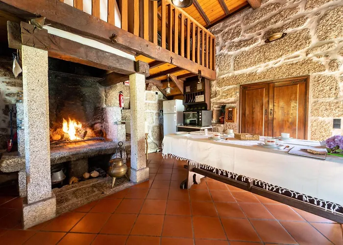 Casa Do Souto - Com Piscina By House And People Дом отдыха *